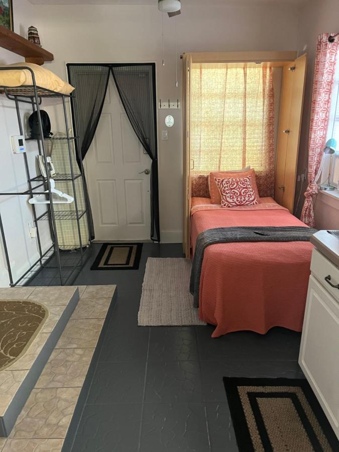 Single Room With Twin Bed On Private Property Eustis Buitenkant foto