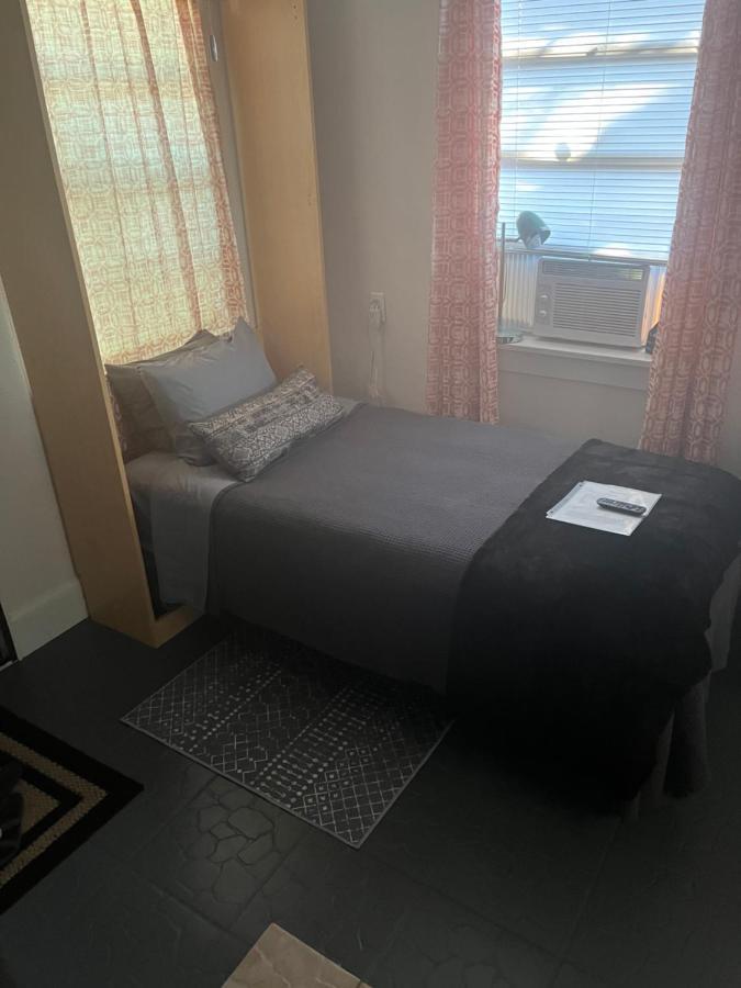 Single Room With Twin Bed On Private Property Eustis Buitenkant foto